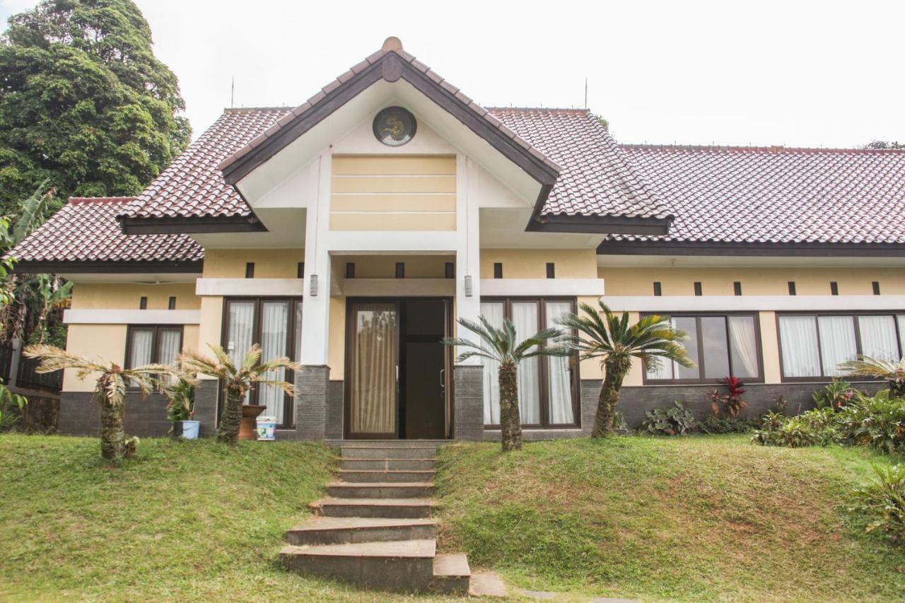 Aldeoz Villa Ciater Sarireja エクステリア 写真