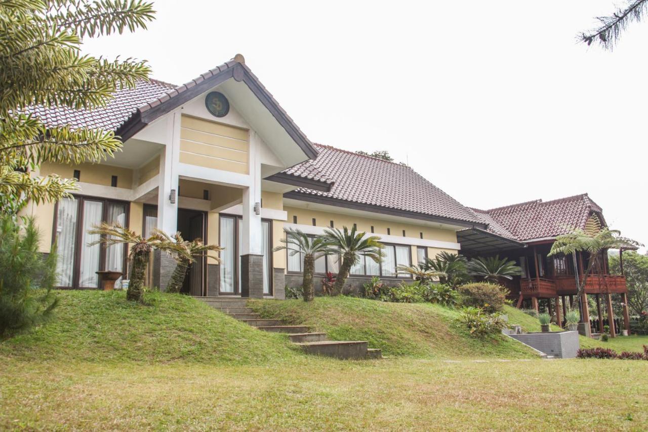 Aldeoz Villa Ciater Sarireja エクステリア 写真